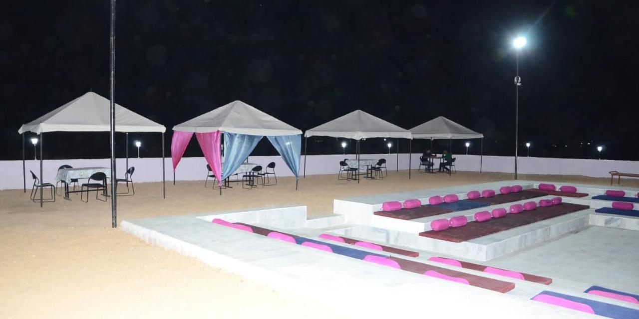 Sam Dunes Desert Luxury Camp & Resort Jaisalmer Buitenkant foto